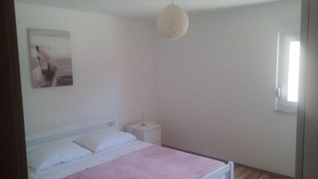 Apartments Andelic Sveti Filip i Jakov Bagian luar foto