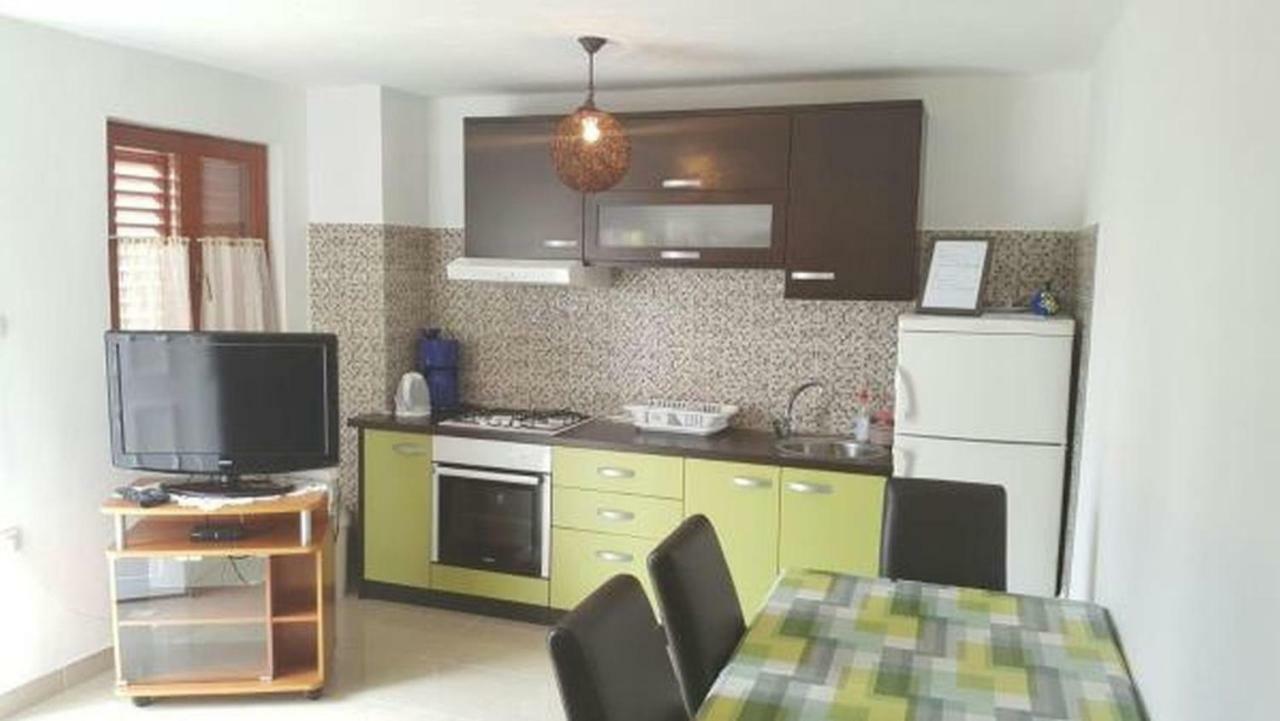 Apartments Andelic Sveti Filip i Jakov Bagian luar foto